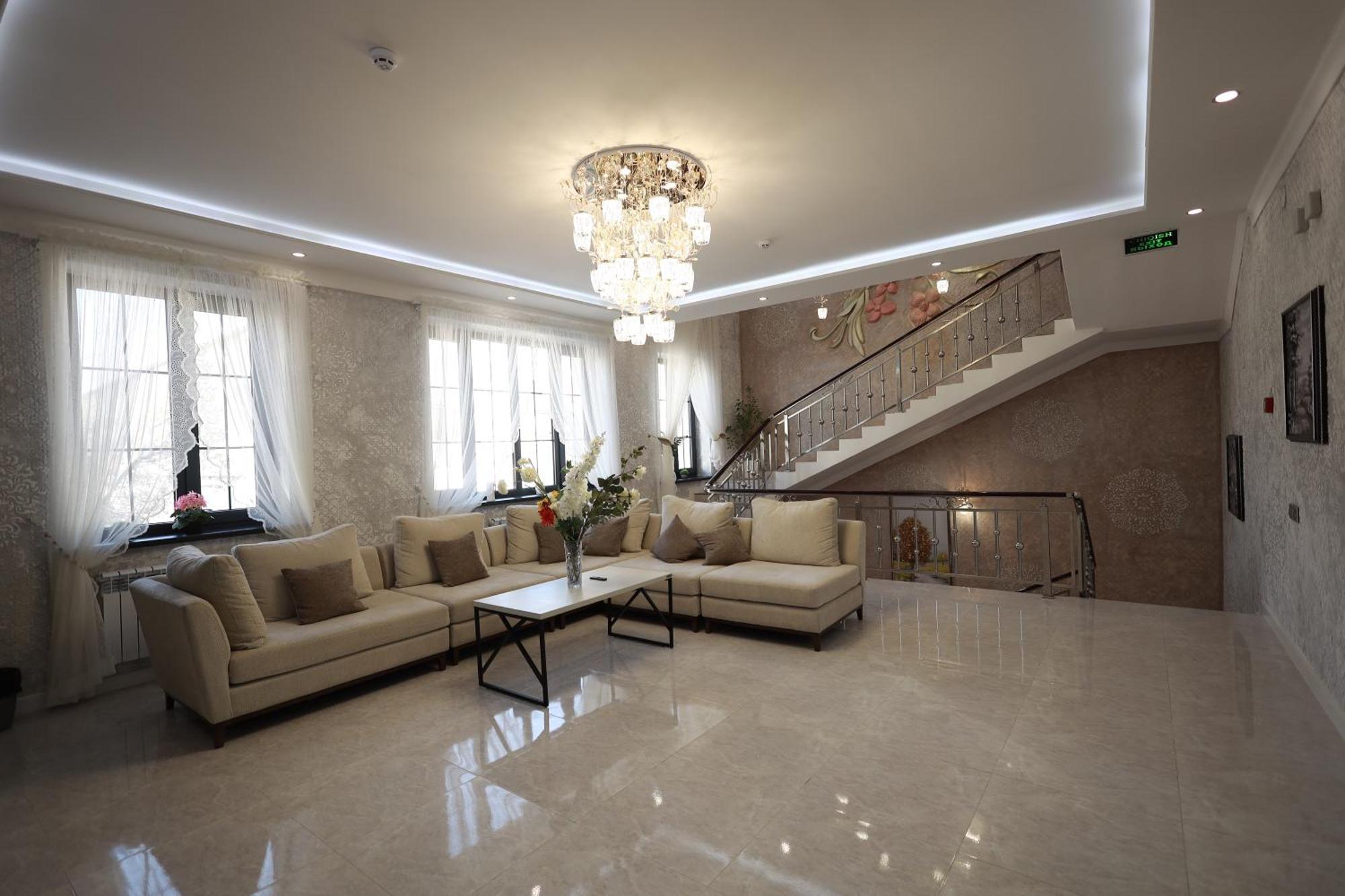 Ideal Hotel Nukus Esterno foto