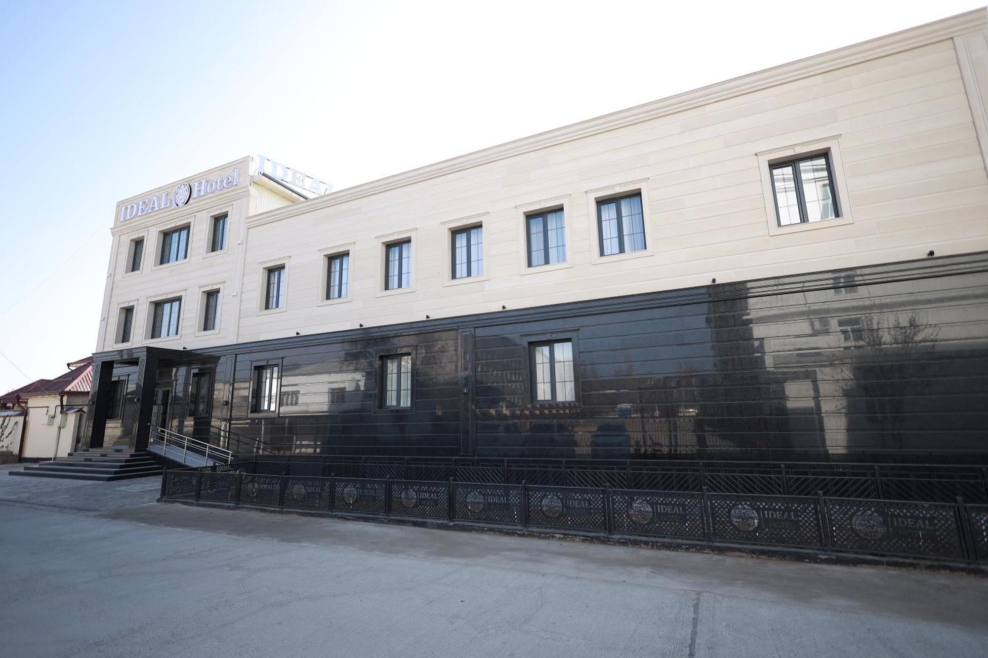 Ideal Hotel Nukus Esterno foto