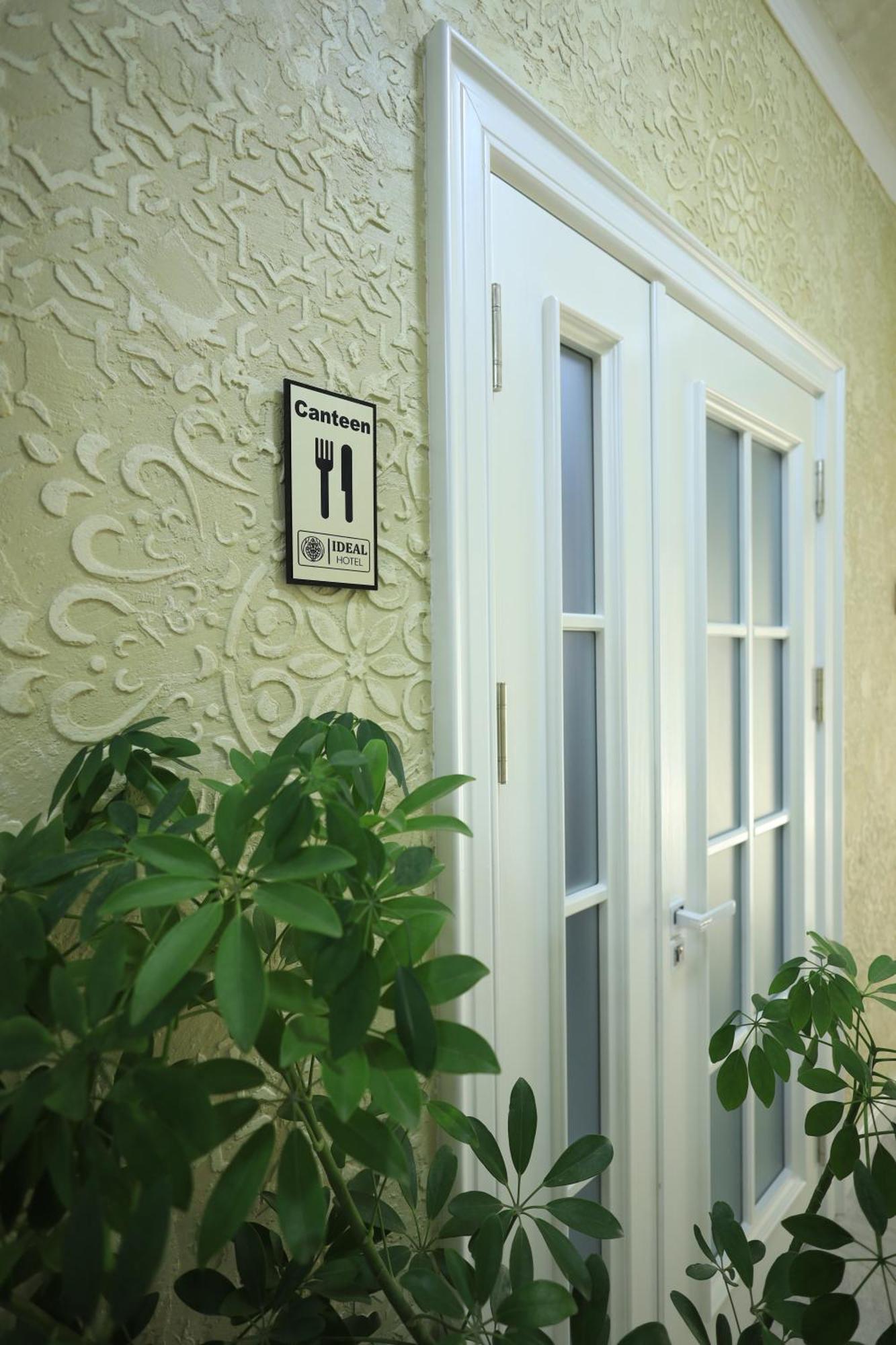 Ideal Hotel Nukus Esterno foto