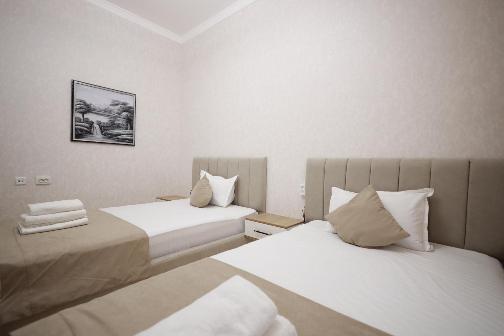 Ideal Hotel Nukus Esterno foto